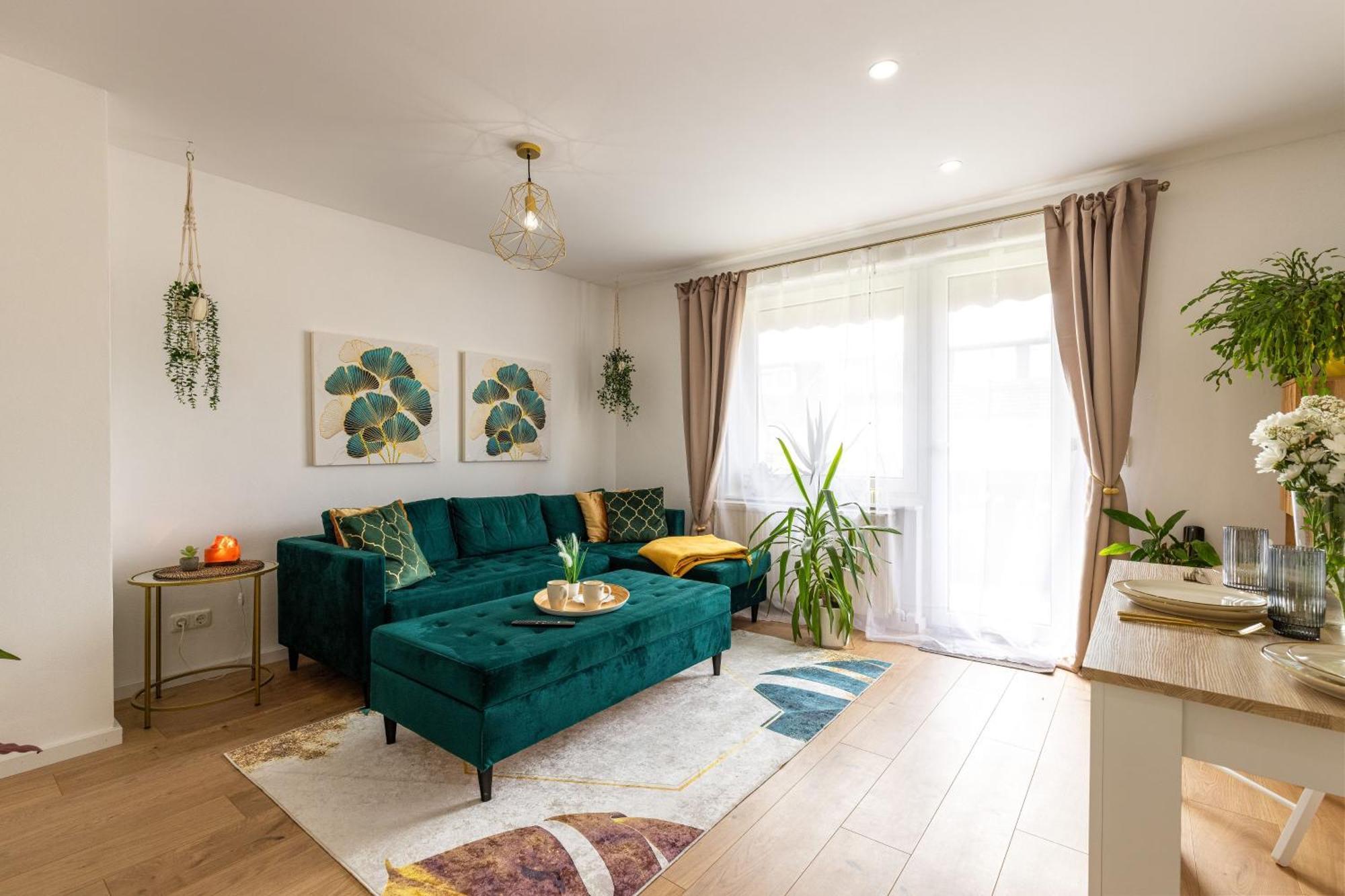 Schoenes, Modernes Apartment Mit Zwei Schlafzimmern - Zentral Mit Balkon Fuer 6 Personen Montabaur Bagian luar foto